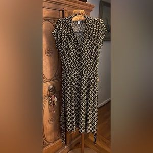 TALBOTS Black and Gold Links Dress, Size 4.